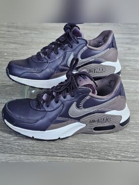 B9 Nike Air Max Excee Women's Running Shoes Cave Purple Sneakers DM0837-500 Sz 6